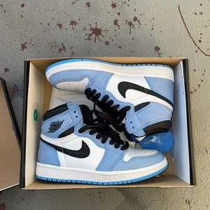 AIR JORDAN 1 RETRO HIGH OG 'UNIVERSITY BLUE